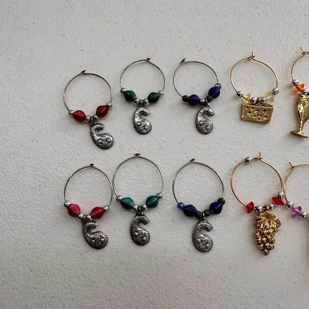 Set Of 17 wine Charms With Assorted Pendants &‎ Beads lighthouse bar ware gold